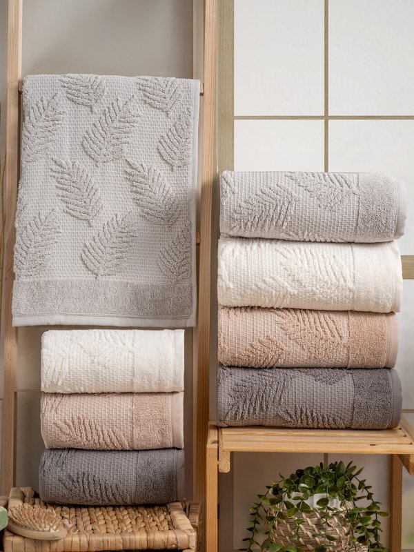 Hazangülü Petra Jakarlı Deluxe
