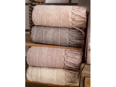 Hazangülü Hilda Jakarlı Deluxe