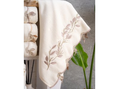 Hazangülü Rüya Kadife Krem