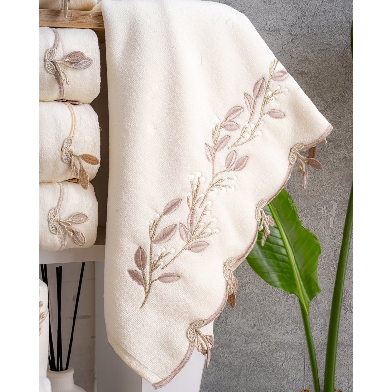 Hazangülü Rüya Kadife Krem